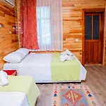 Ikiz Otel