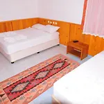 Otel Ikiz *