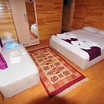 Otel Ikiz *