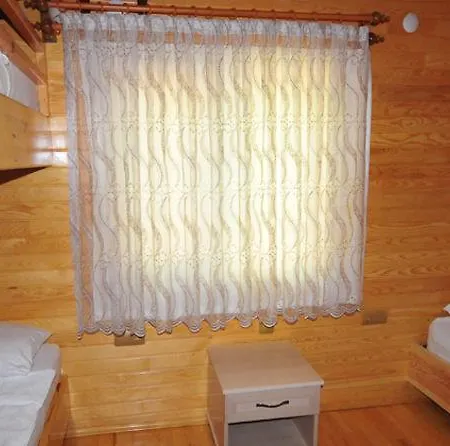 Ikiz Hotel *