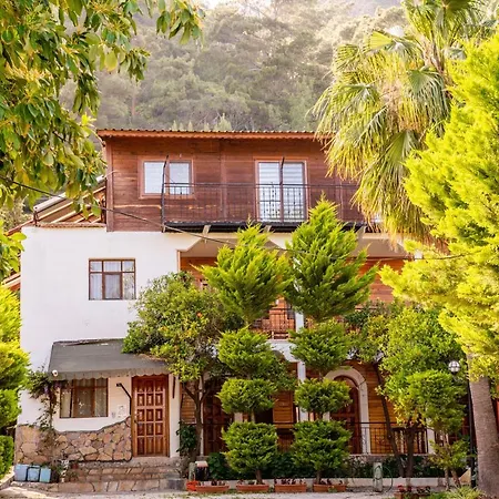 Hotel Ikiz Çıralı